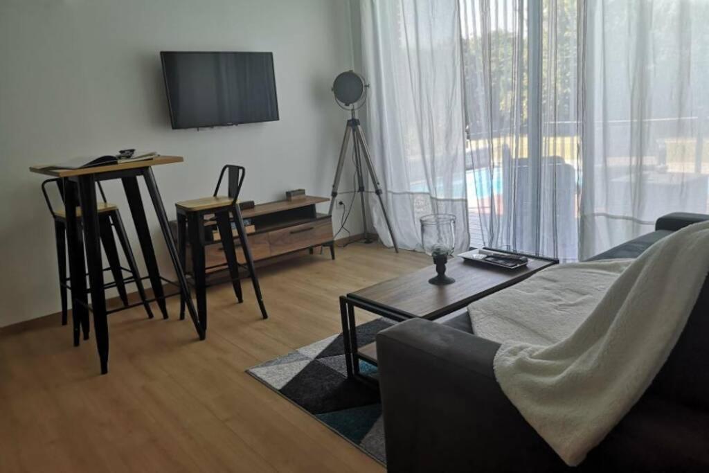 Entre Piscine Et Mer 톤네이샤랑트 외부 사진